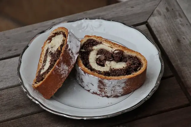 What Is The Best Way To Grind Poppy Seeds Without A Grinder?