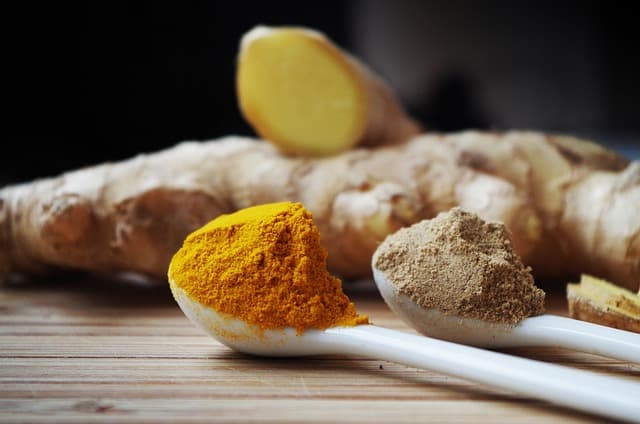 Can I combine turmeric and ginger?